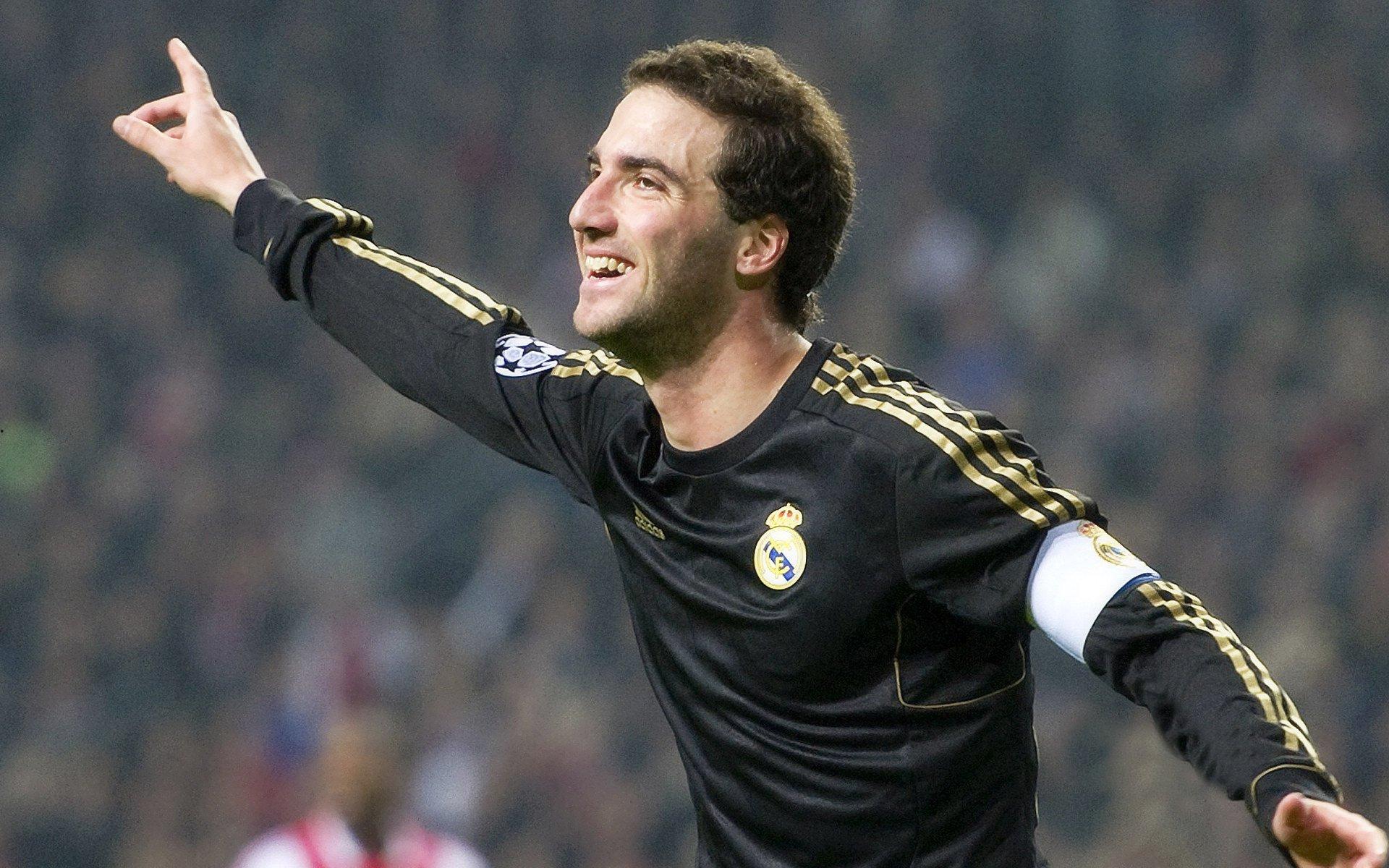 斯洛特战术铁律震慑更衣室，锁死空间，姆巴佩维尼修斯休想起舞